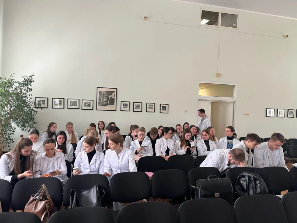 В библиотеке Гончарова прошла встреча о врачах-писателях